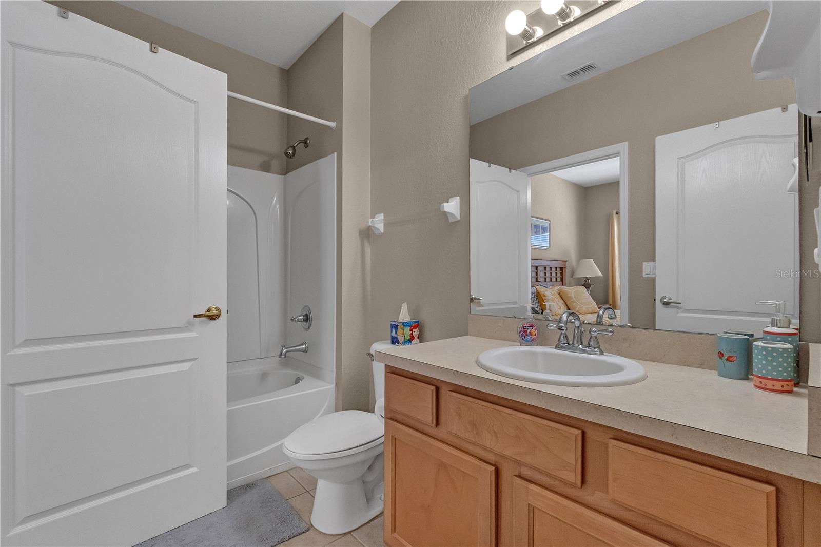 2465 CARAVELLE CIR