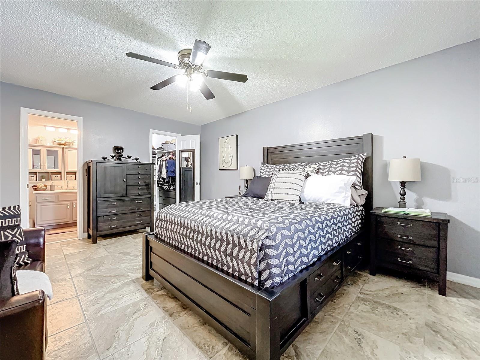 100 E OAK TERRACE DR #G1