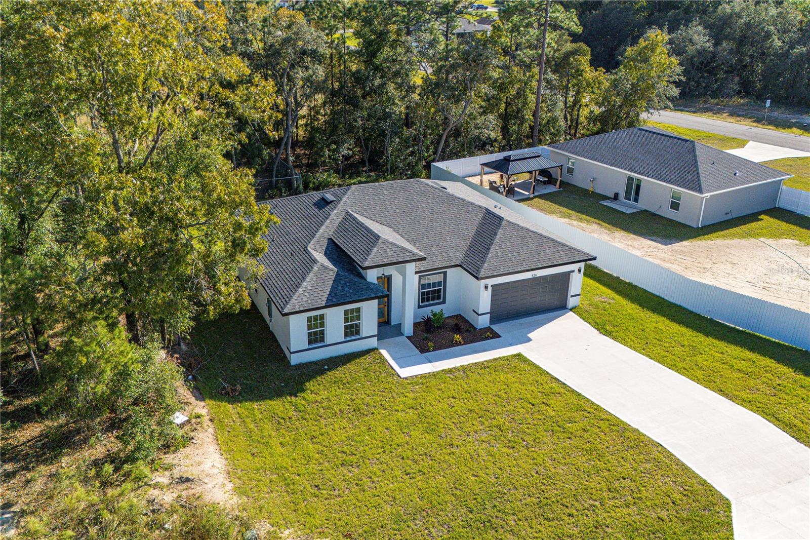 526 MARION OAKS TRL