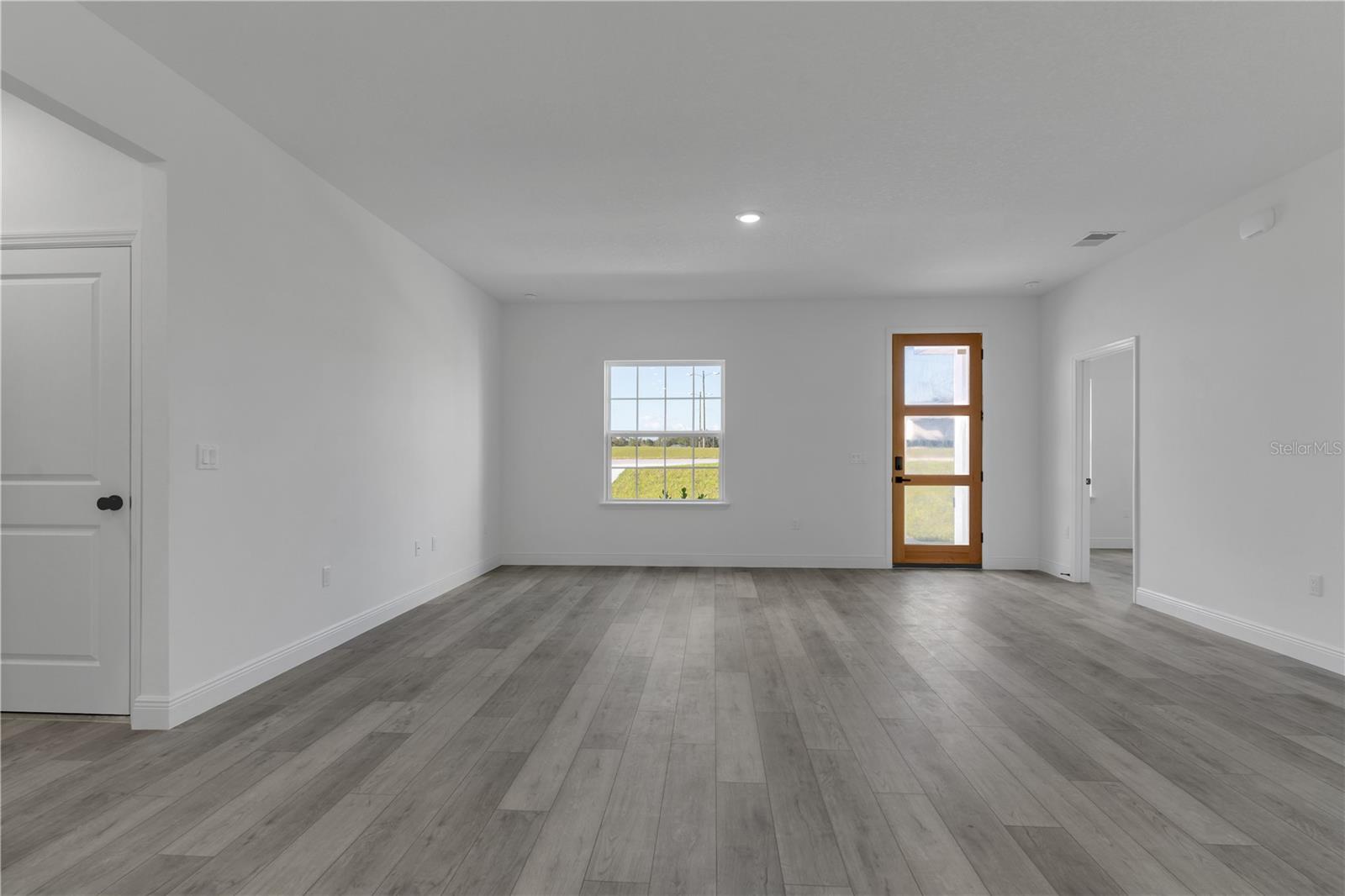 526 MARION OAKS TRL