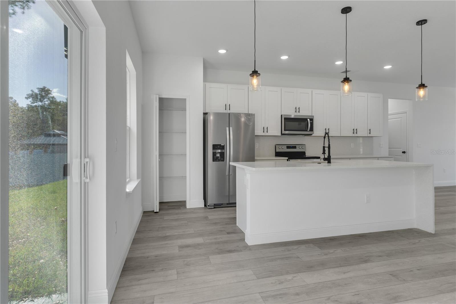 526 MARION OAKS TRL