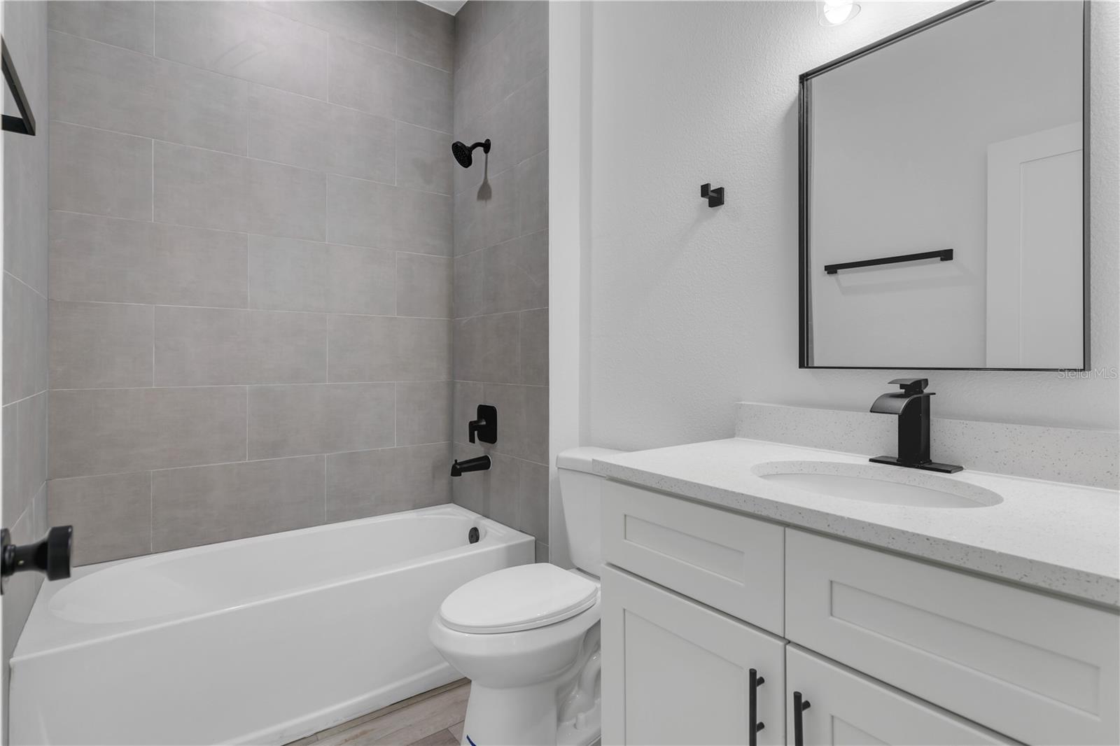 526 MARION OAKS TRL