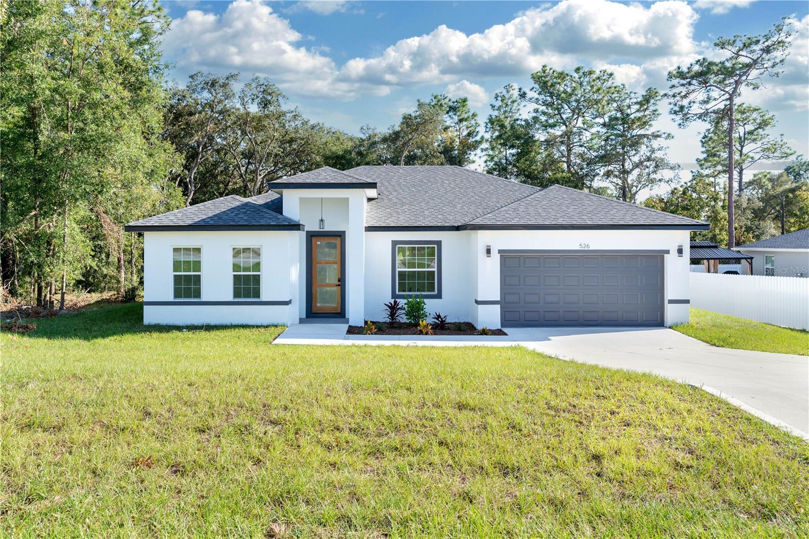 526 MARION OAKS TRL