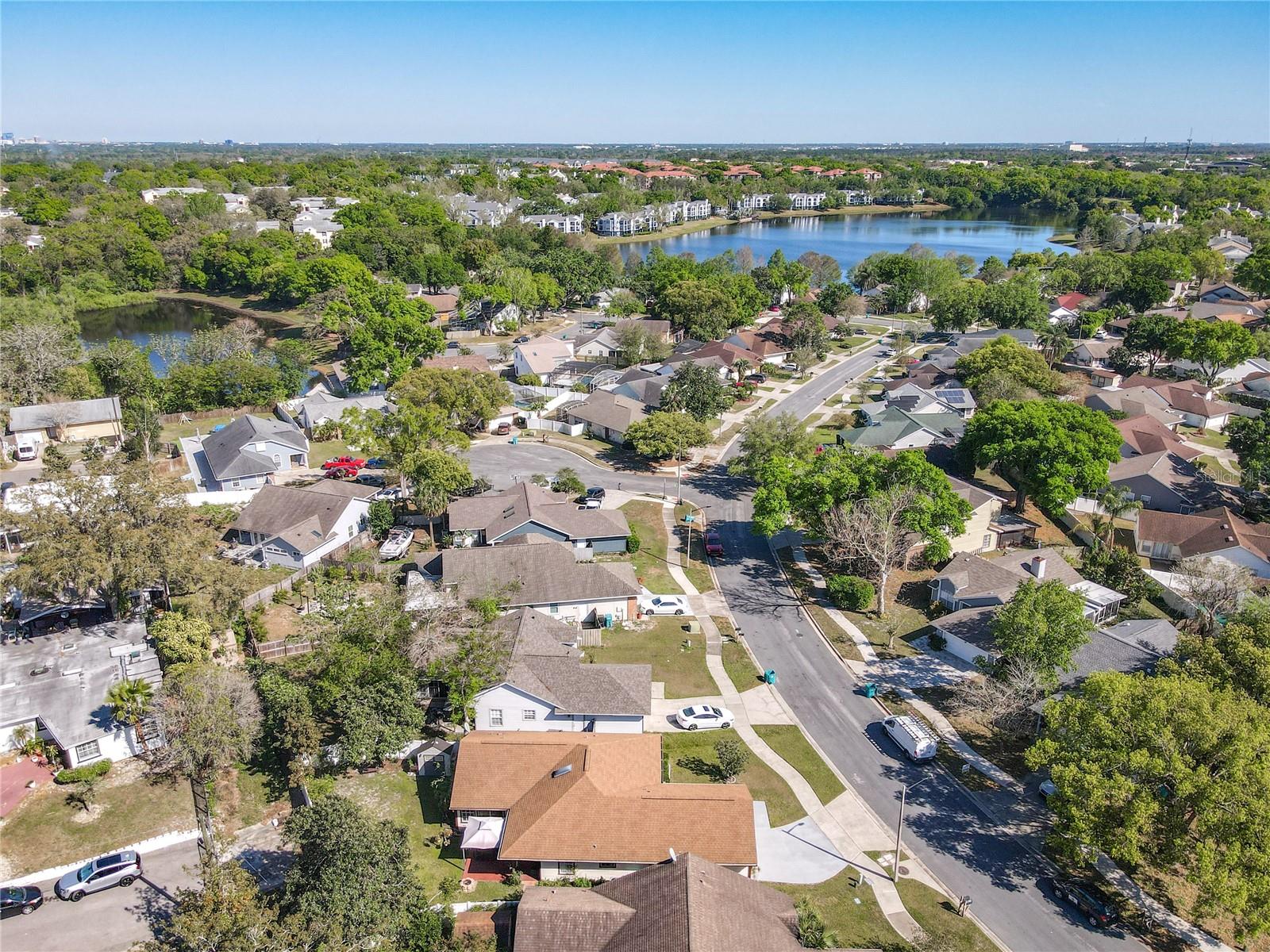6559 GROSVENOR LN