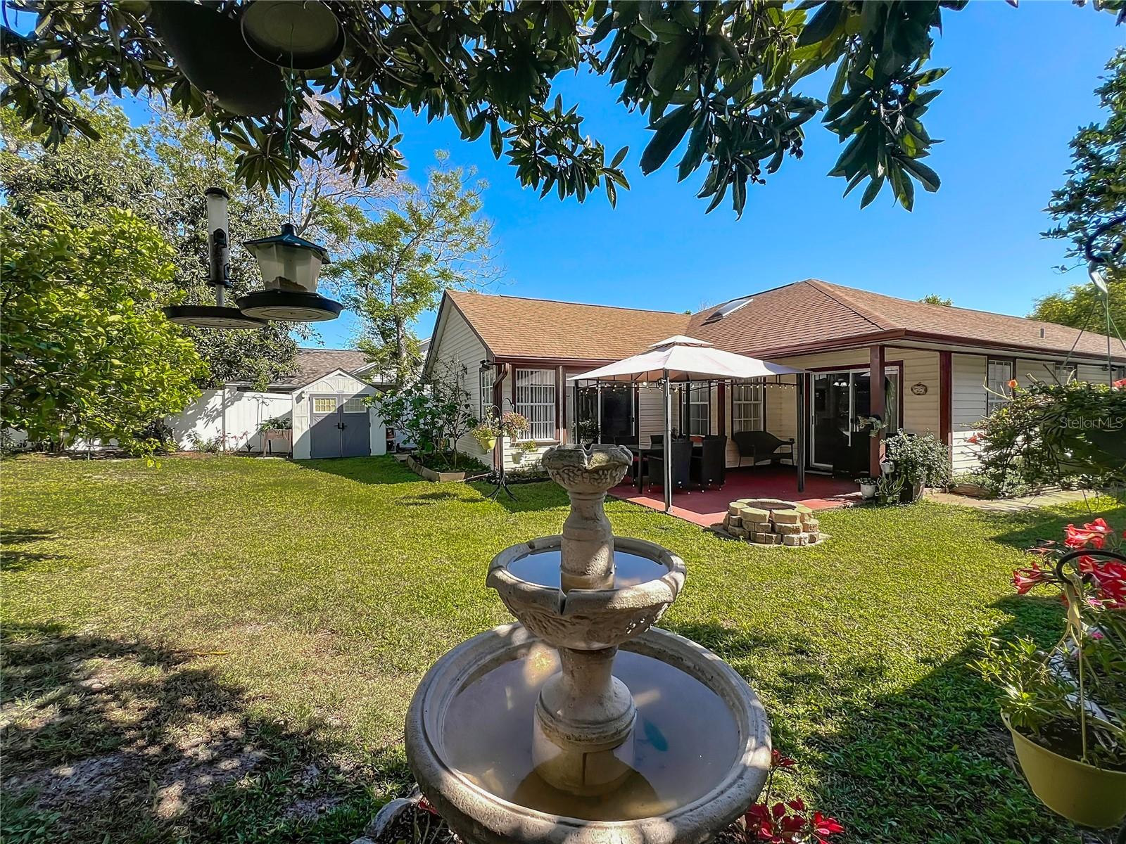 6559 GROSVENOR LN