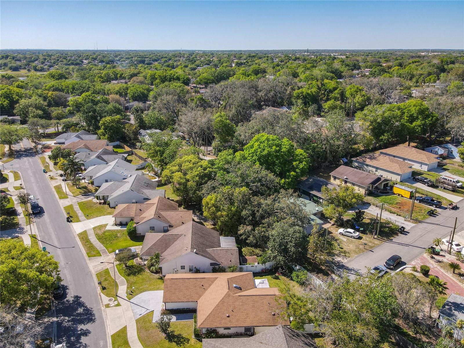 6559 GROSVENOR LN