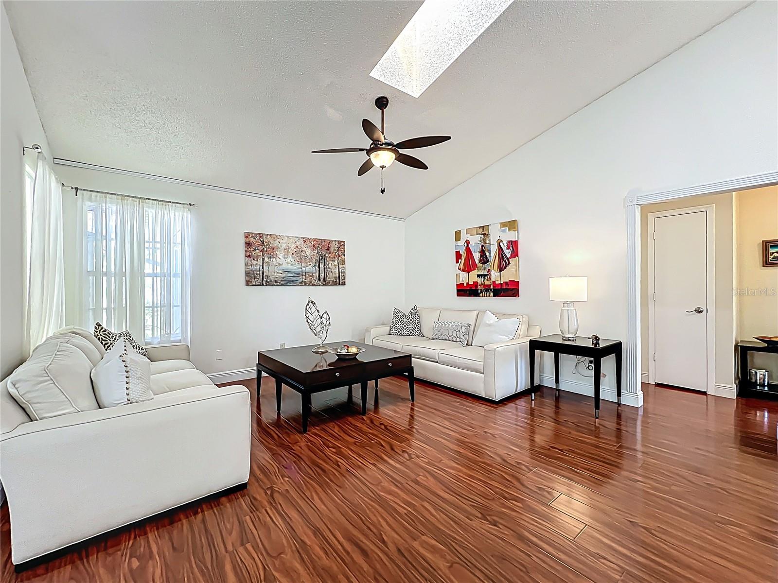 6559 GROSVENOR LN