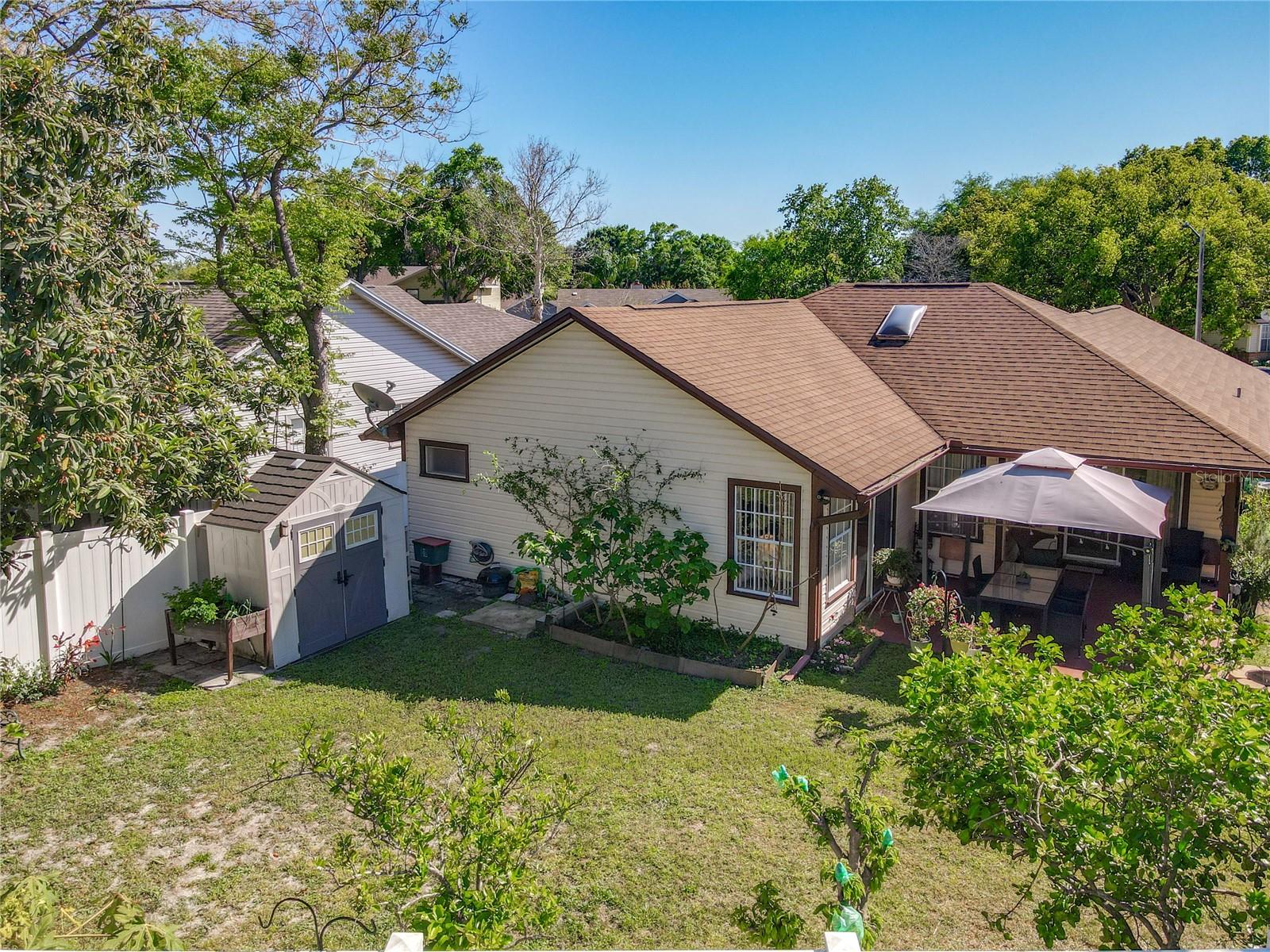 6559 GROSVENOR LN