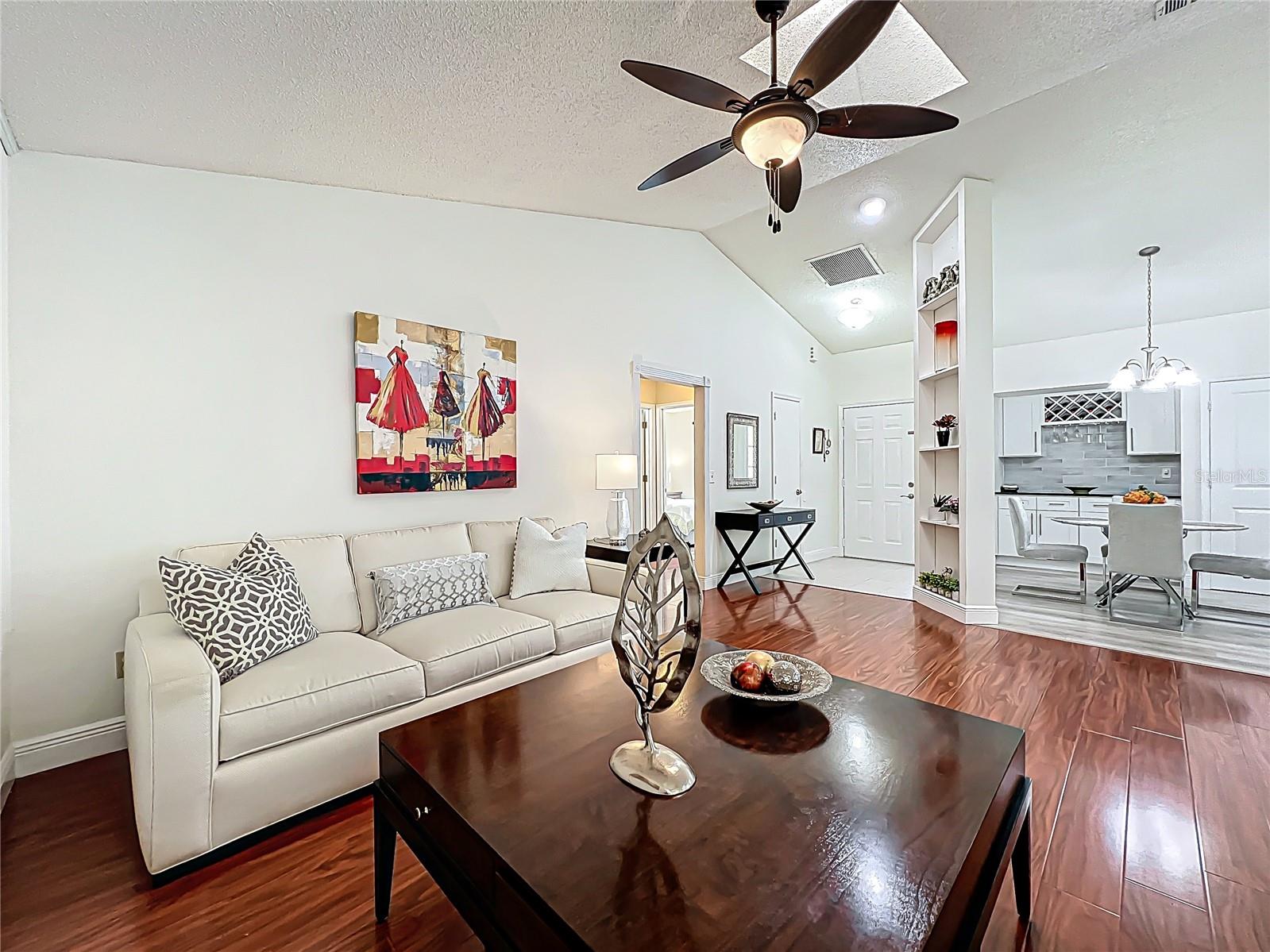 6559 GROSVENOR LN