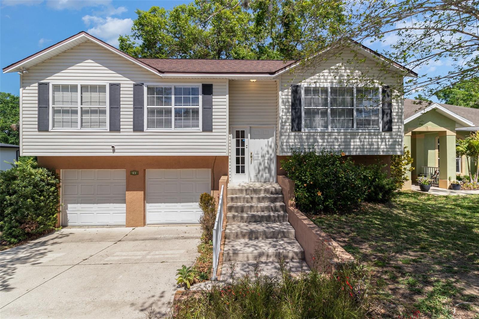 63 ORANGE BLOSSOM DR S