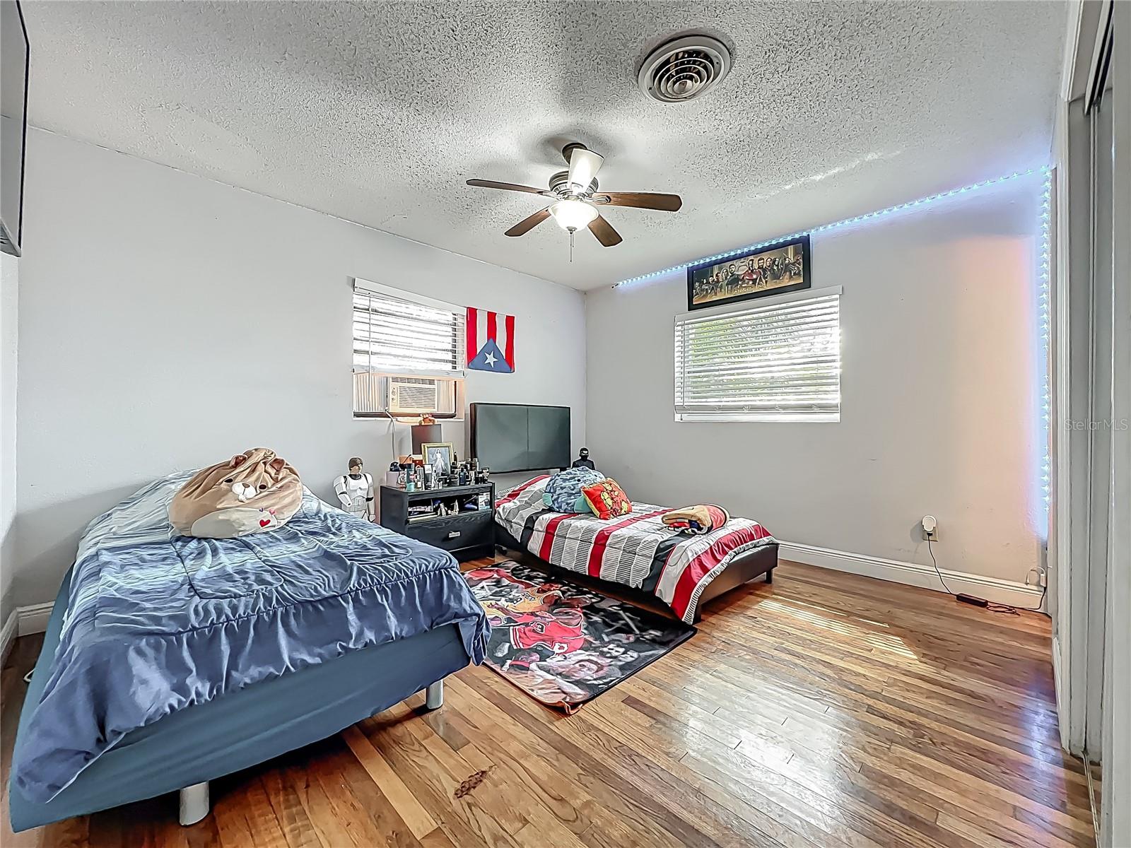 3407 SILVERWOOD DR