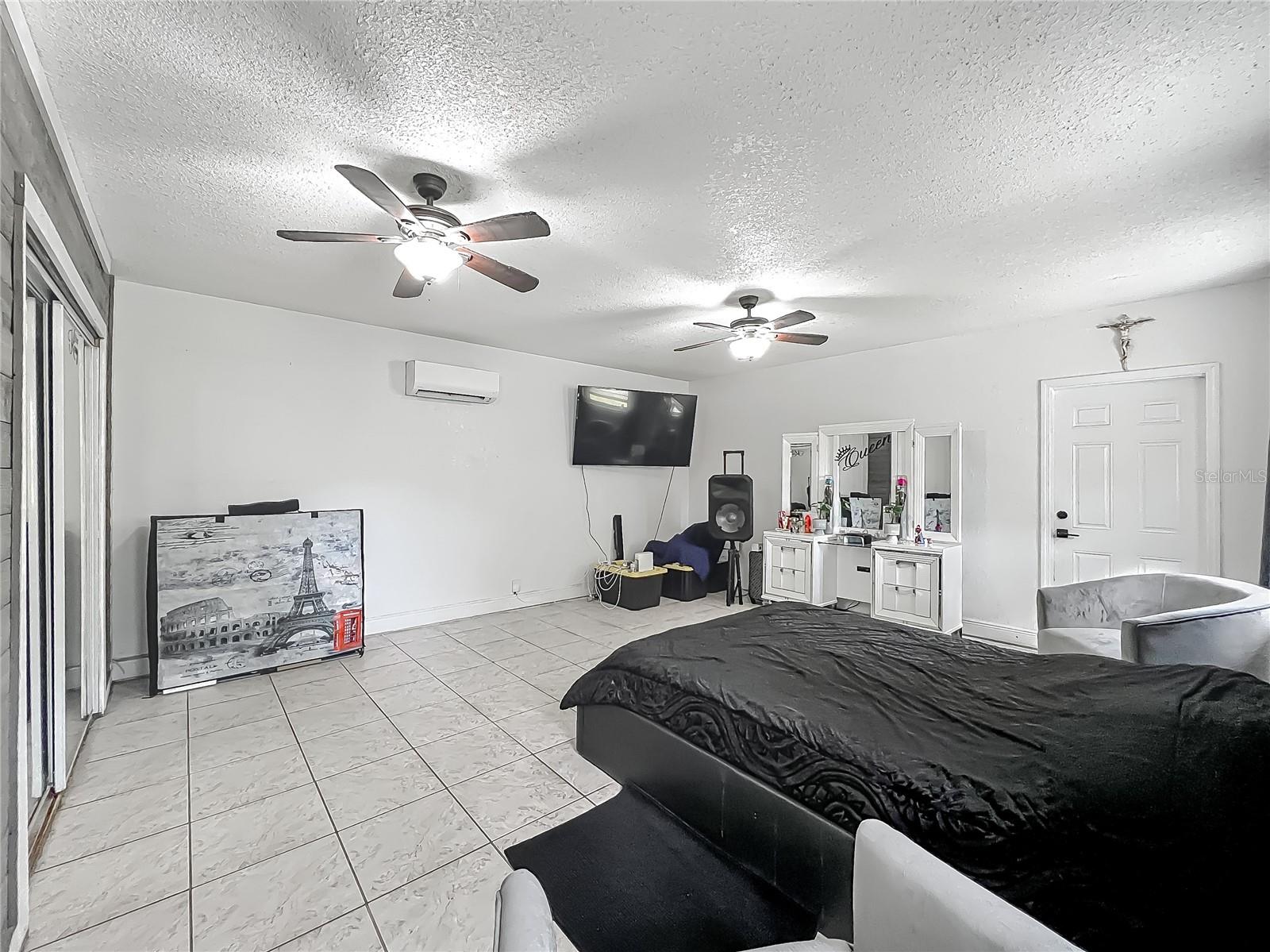 3407 SILVERWOOD DR