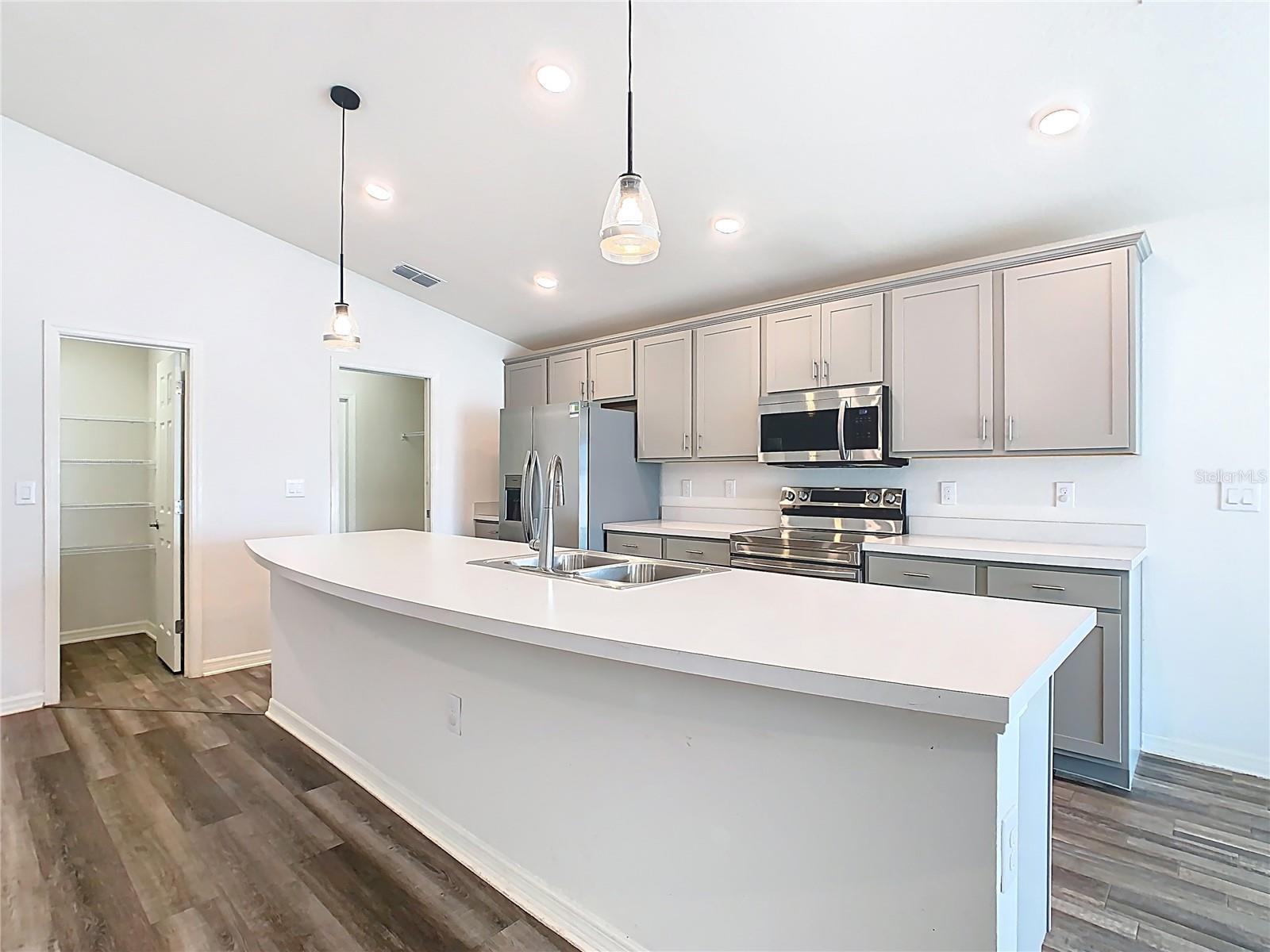 408 LILY LN