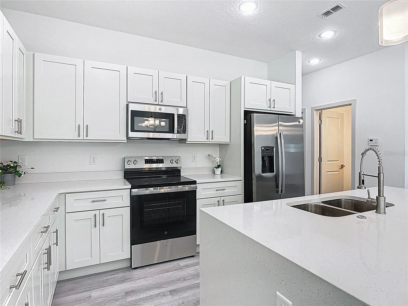 16253 SW 29TH COURT RD