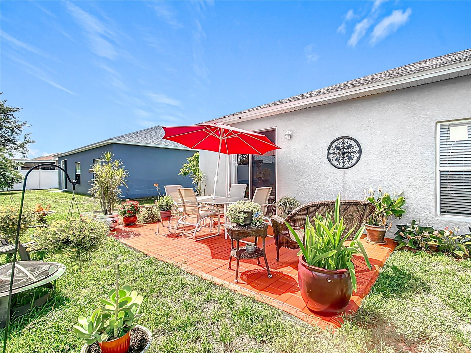 5609 FOREST RIDGE DR