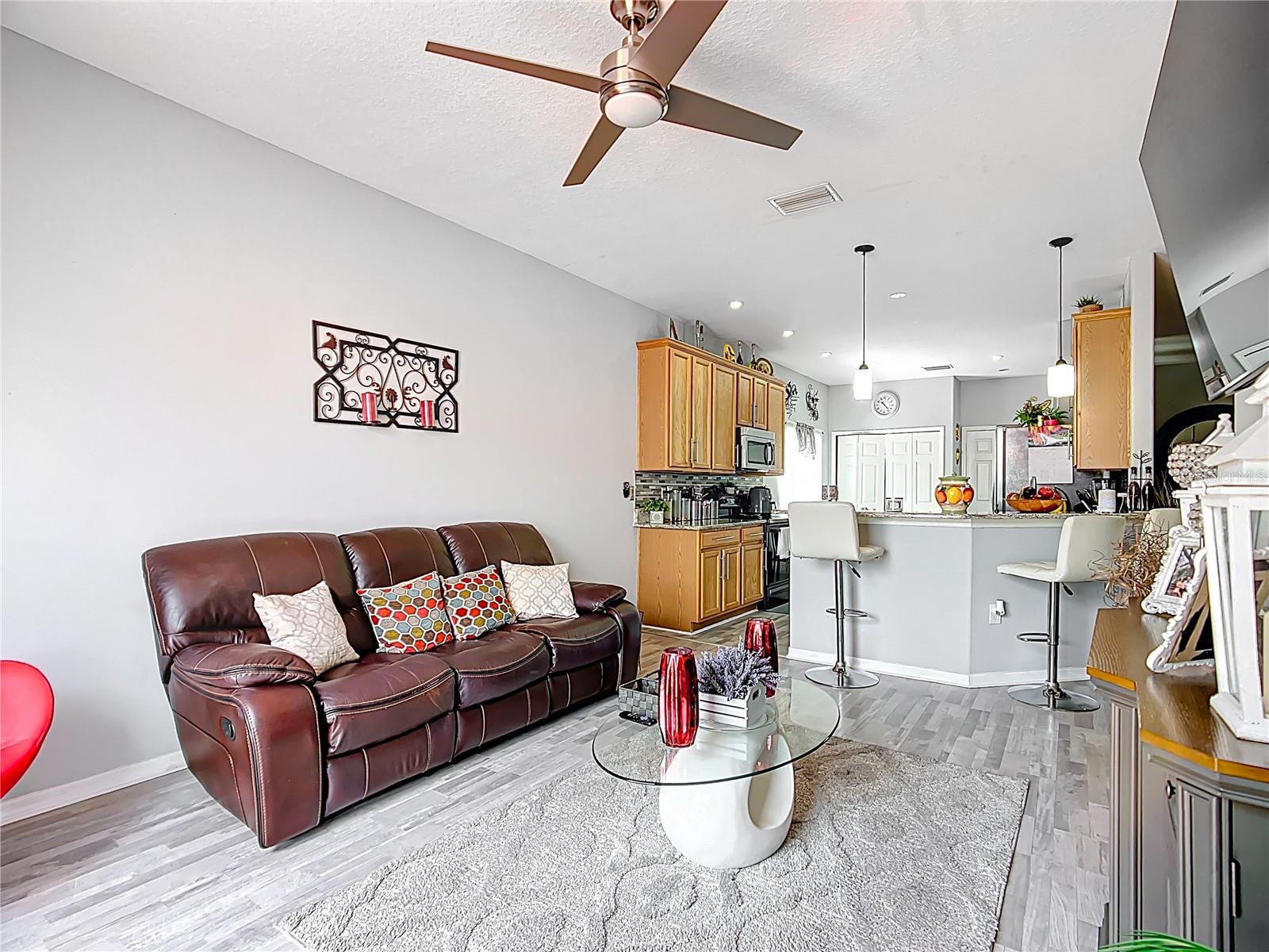 5609 FOREST RIDGE DR