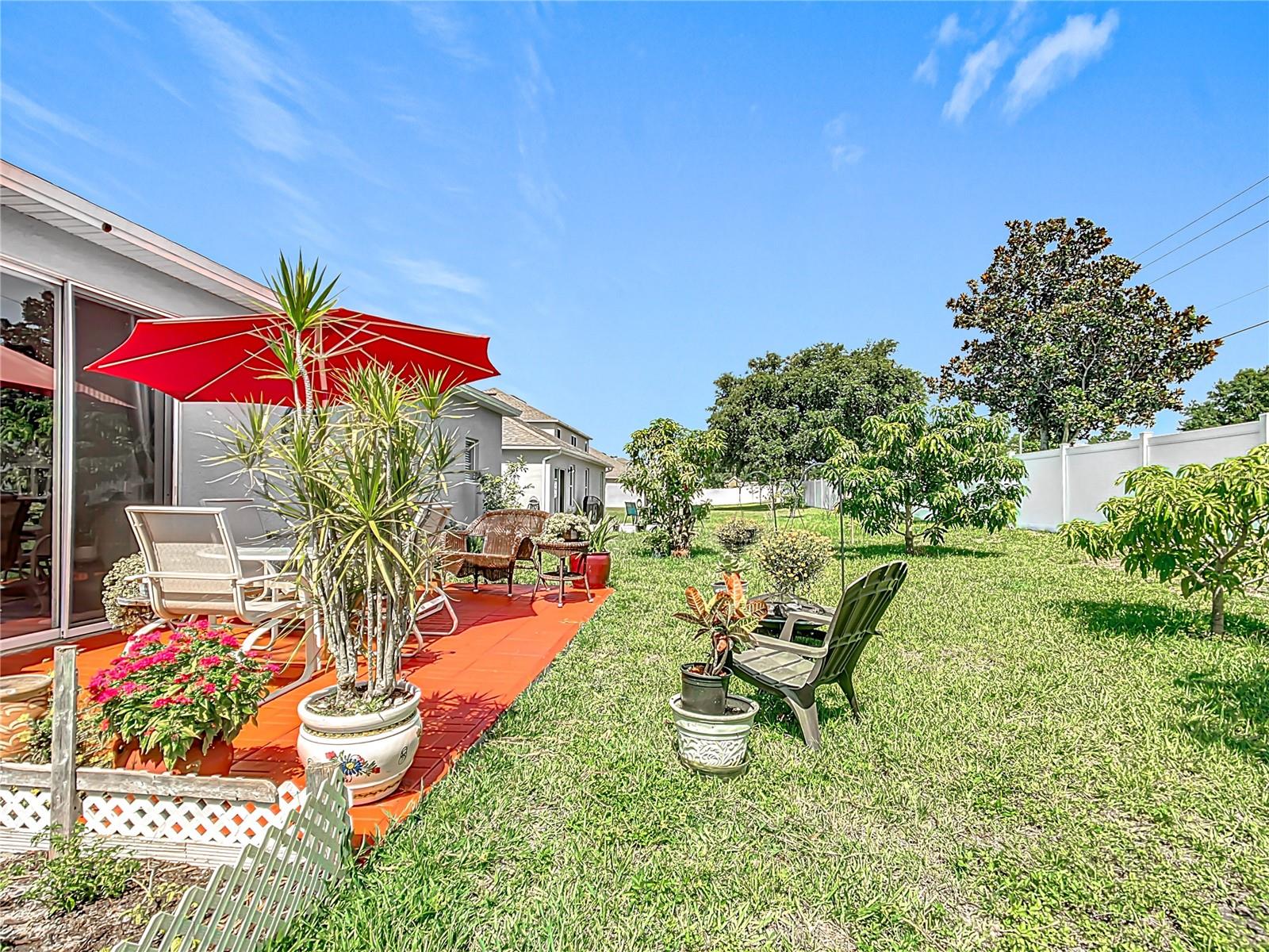 5609 FOREST RIDGE DR
