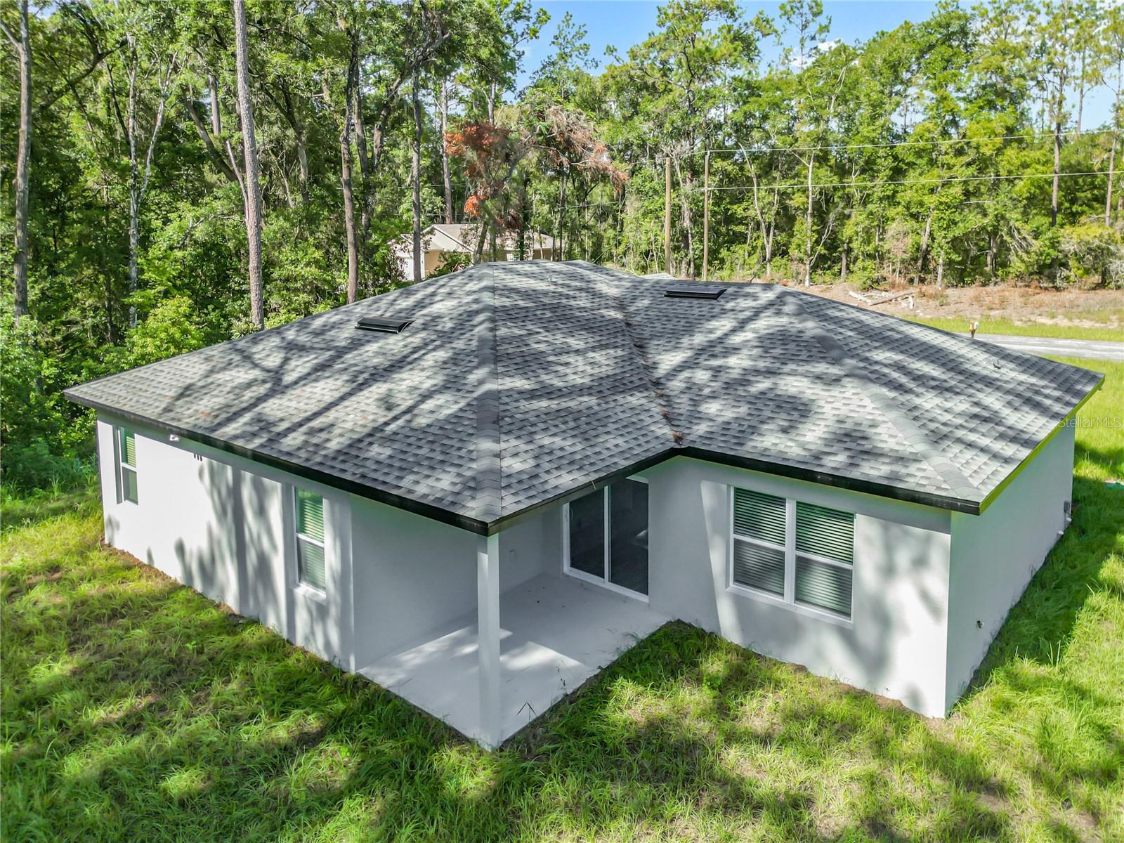 11570 N KENLAKE CIR