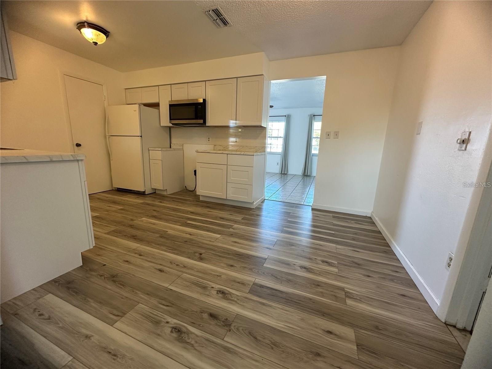809 FLORIDA PKWY