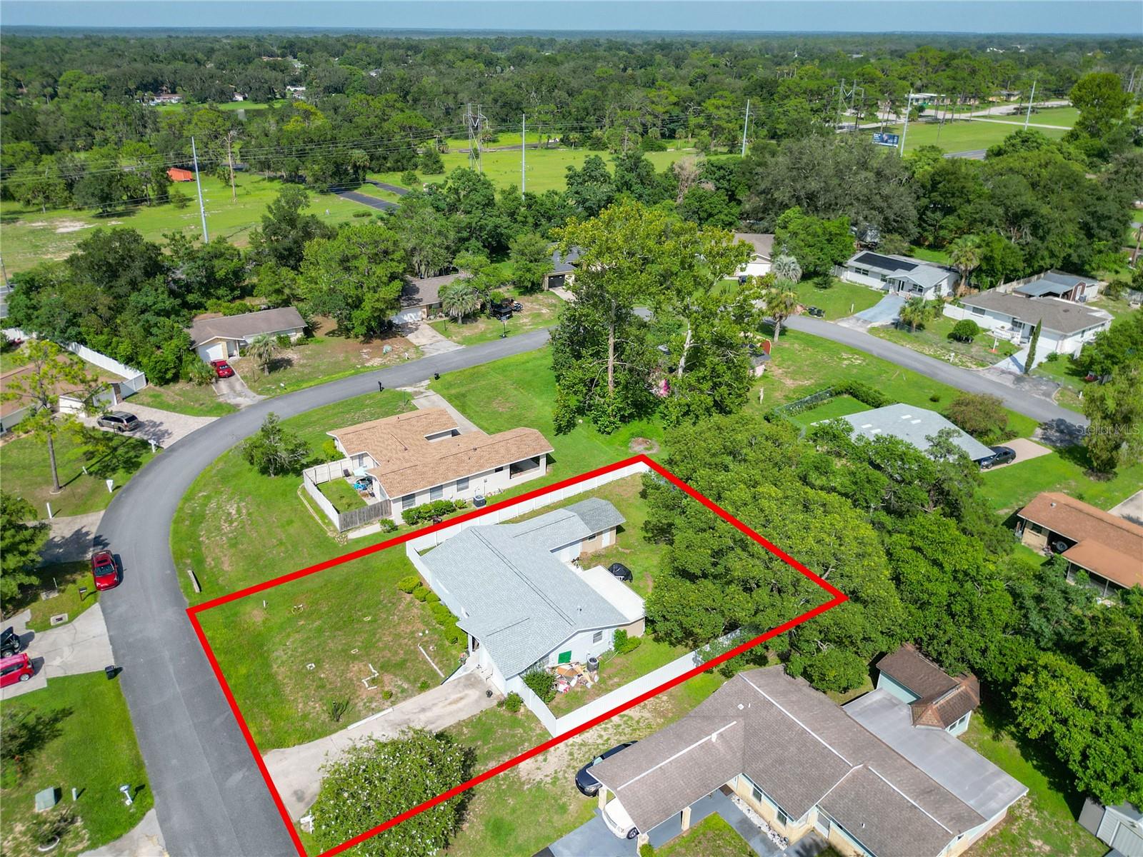 20 LAKE COURT LOOP