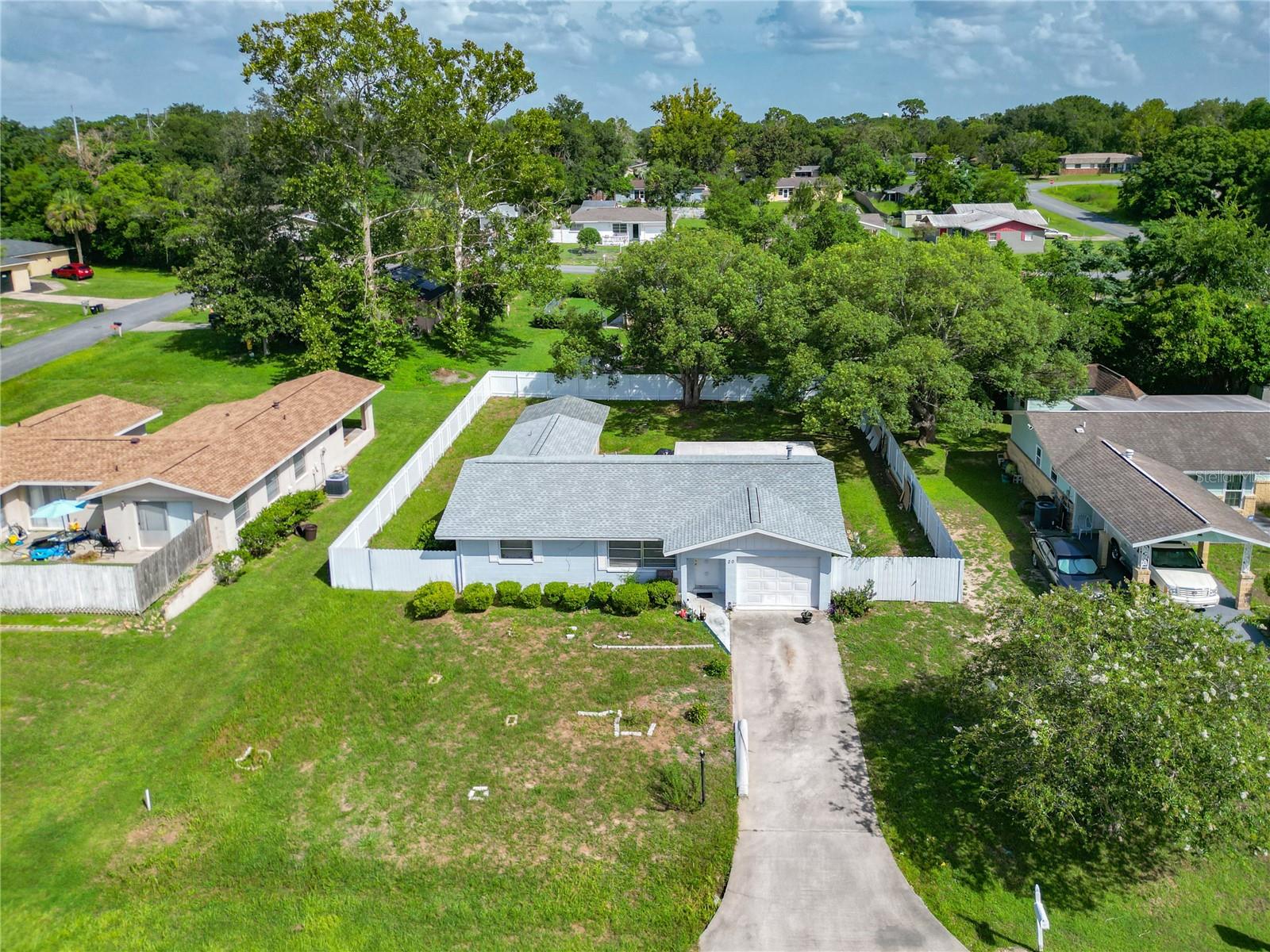 20 LAKE COURT LOOP