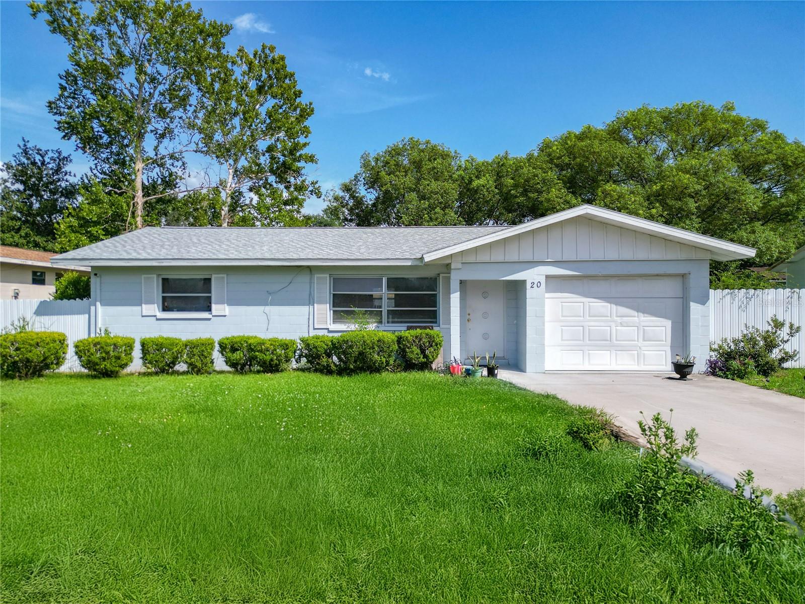 20 LAKE COURT LOOP