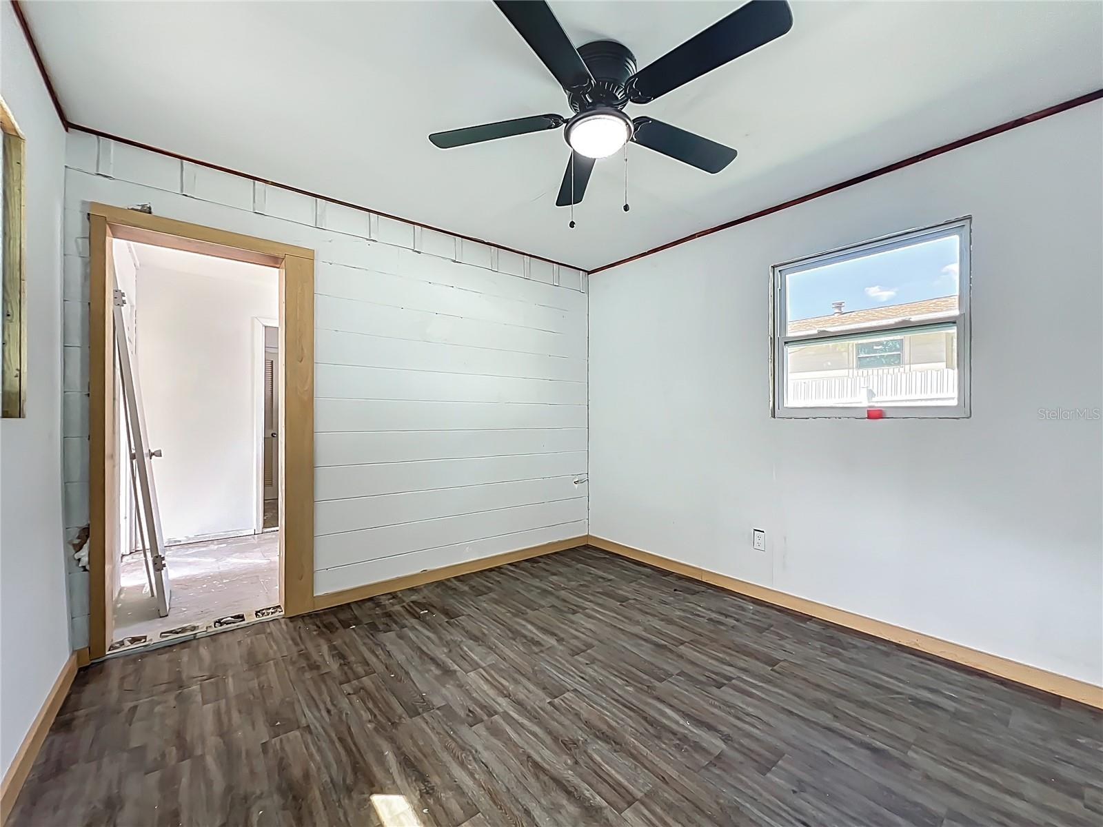 20 LAKE COURT LOOP
