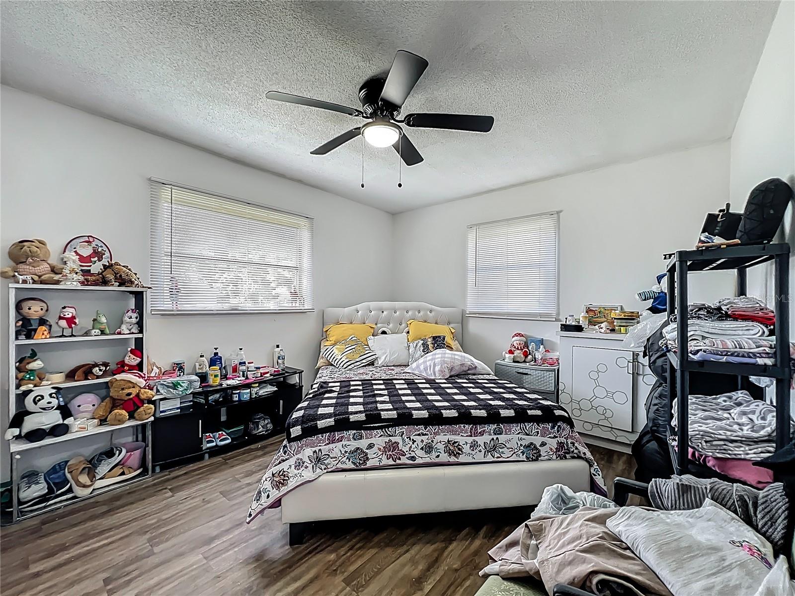 20 LAKE COURT LOOP