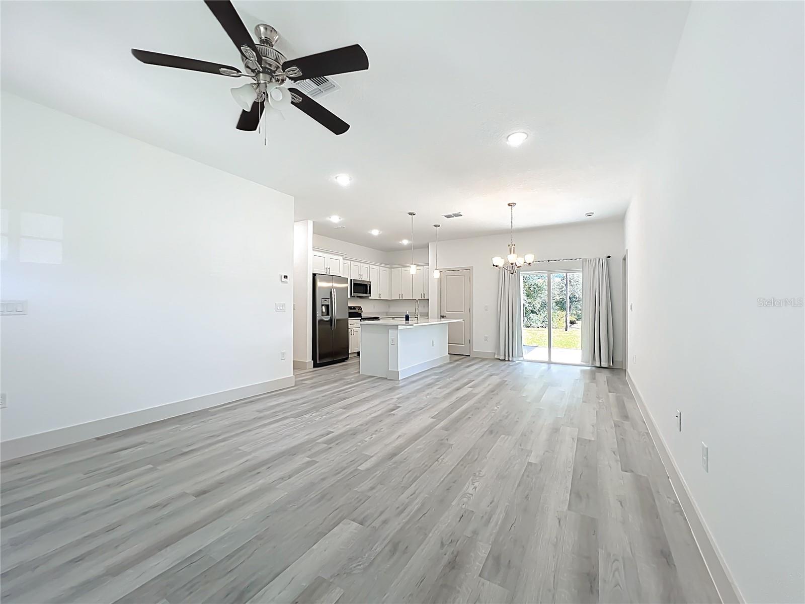 9301 N AKOLA WAY