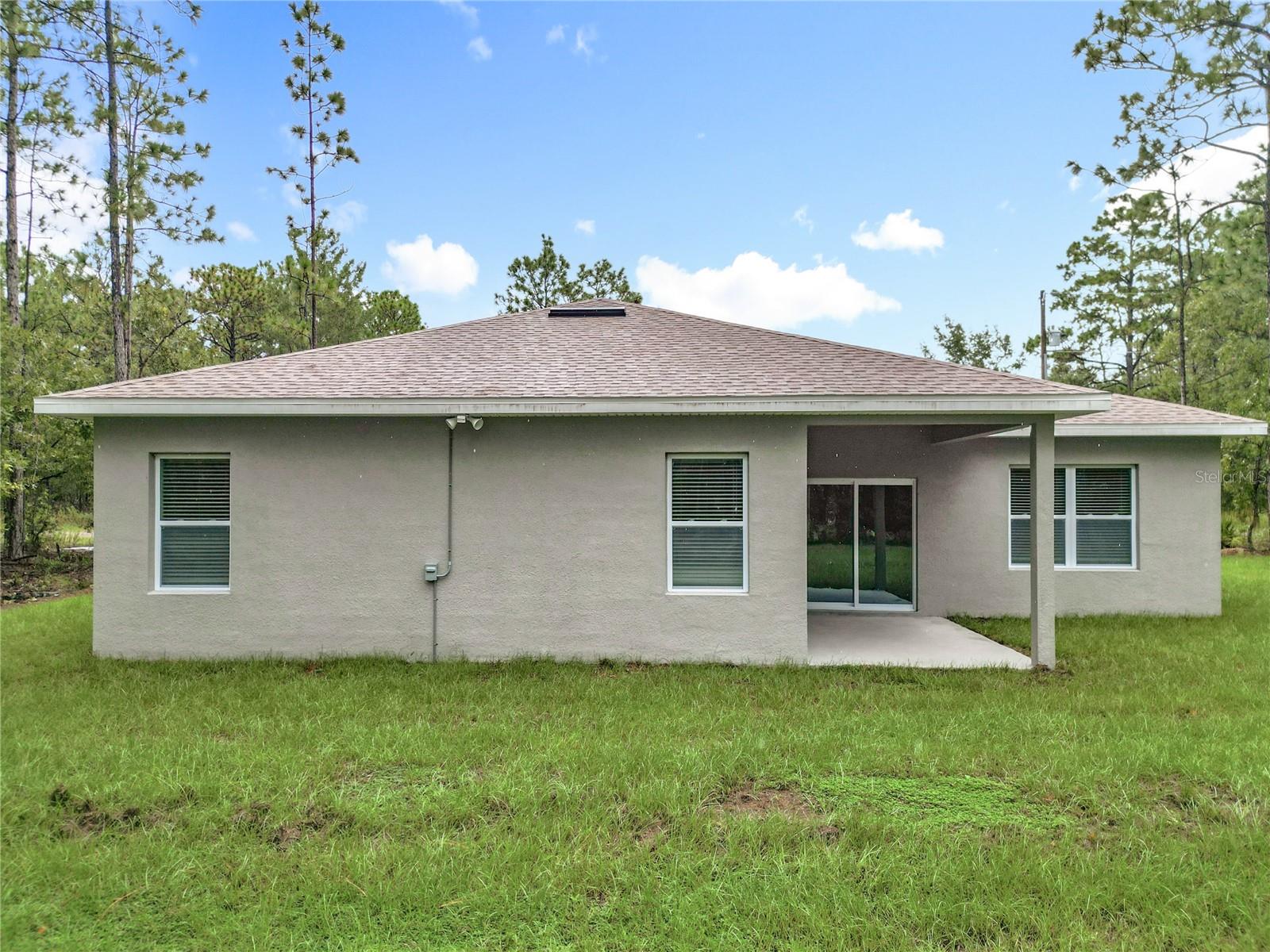 1190 W CARY DR