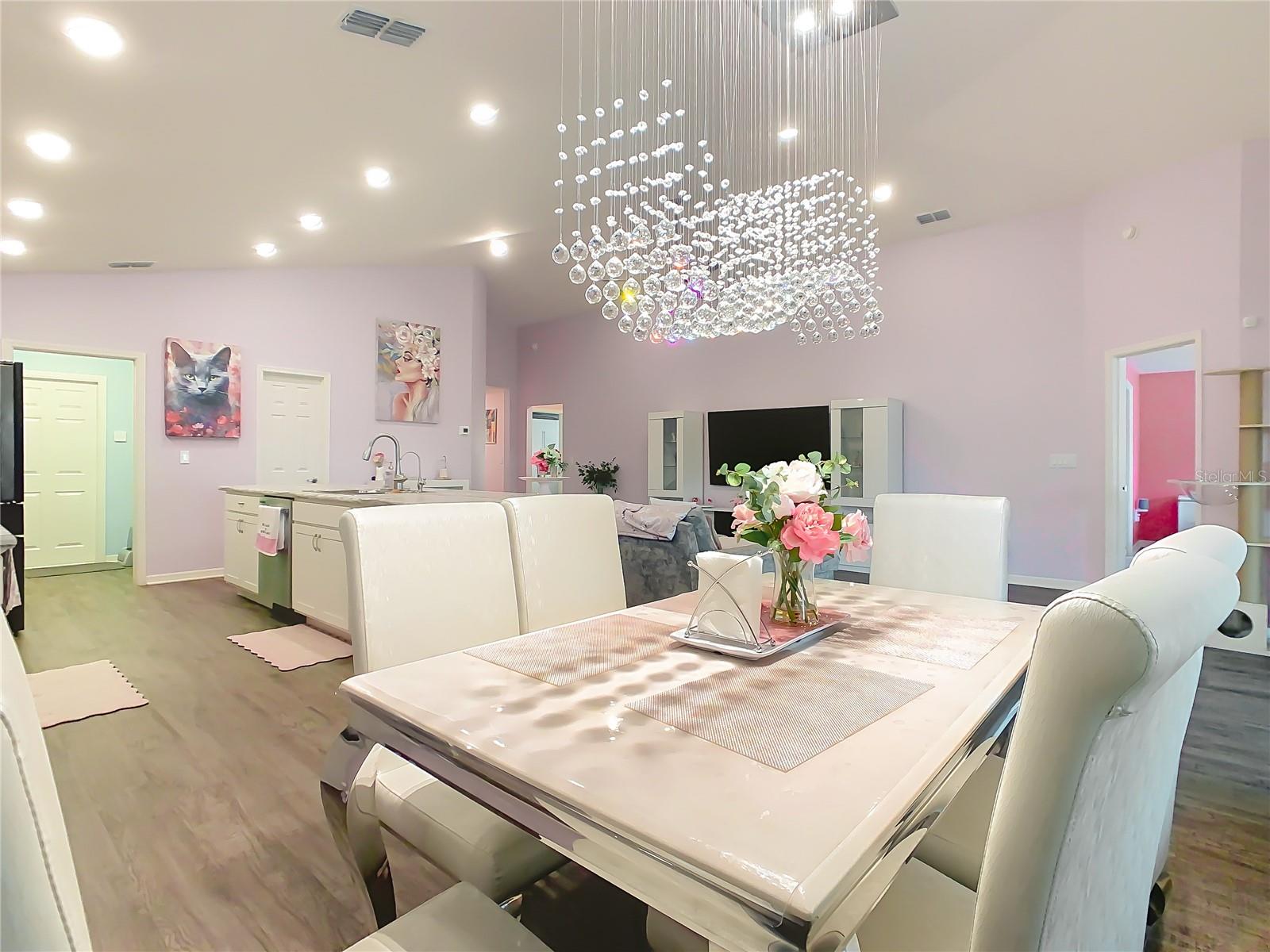 681 VITTORIO DR