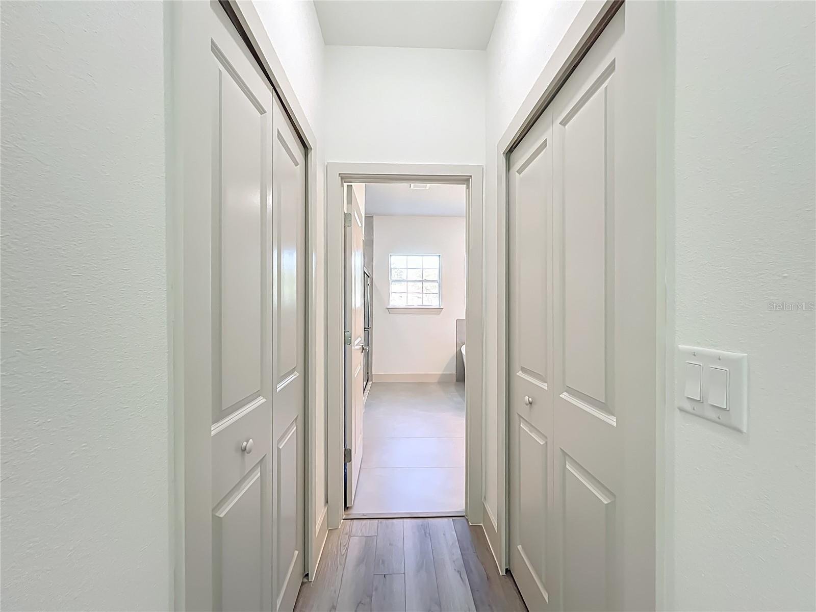 521 MARION OAKS LN