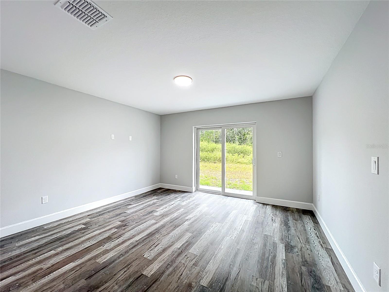 527 MARION OAKS MNR