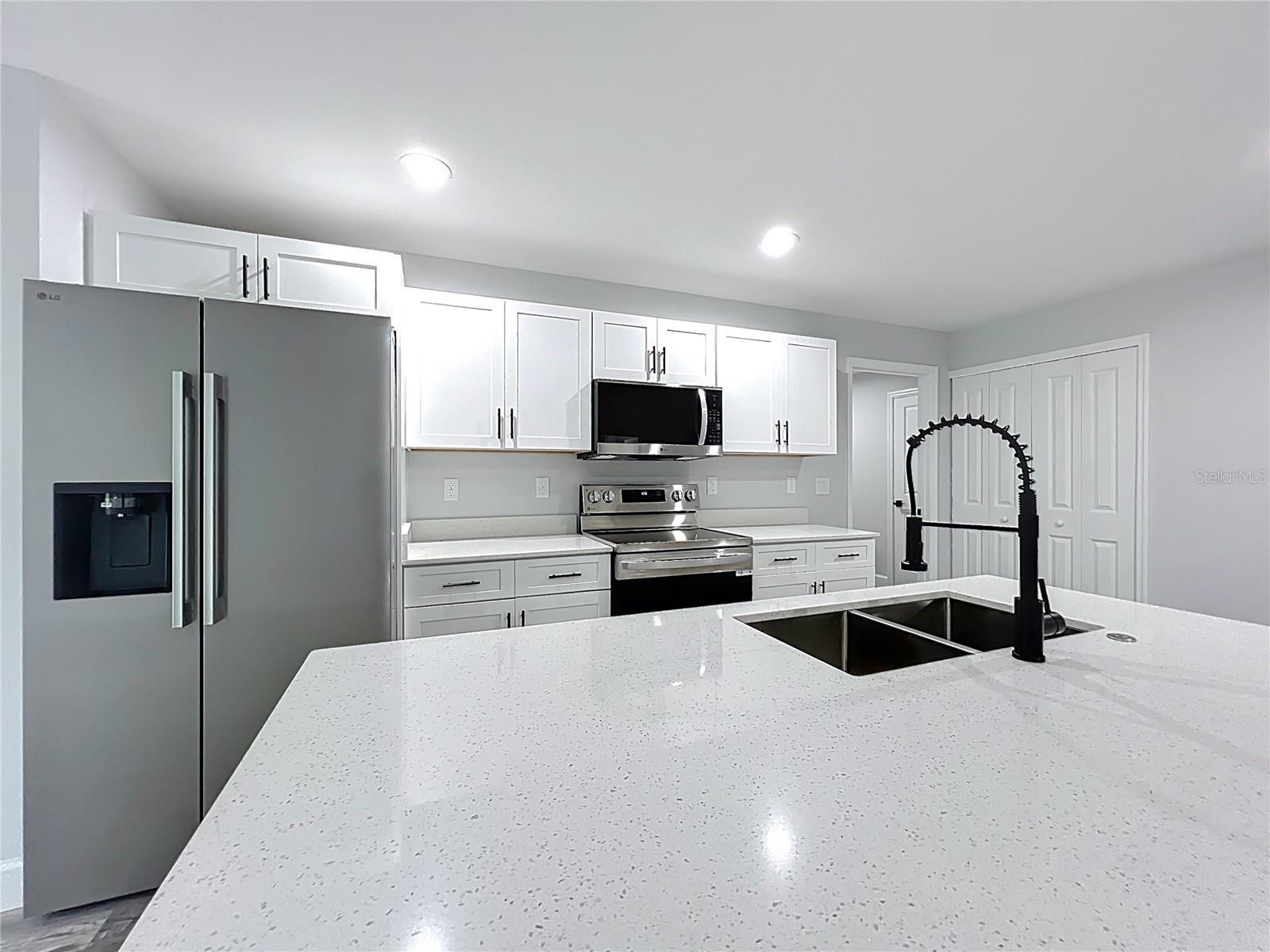 527 MARION OAKS MNR