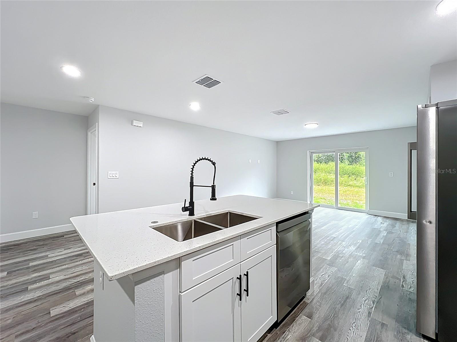 527 MARION OAKS MNR