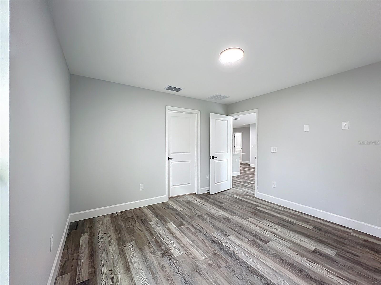 527 MARION OAKS MNR