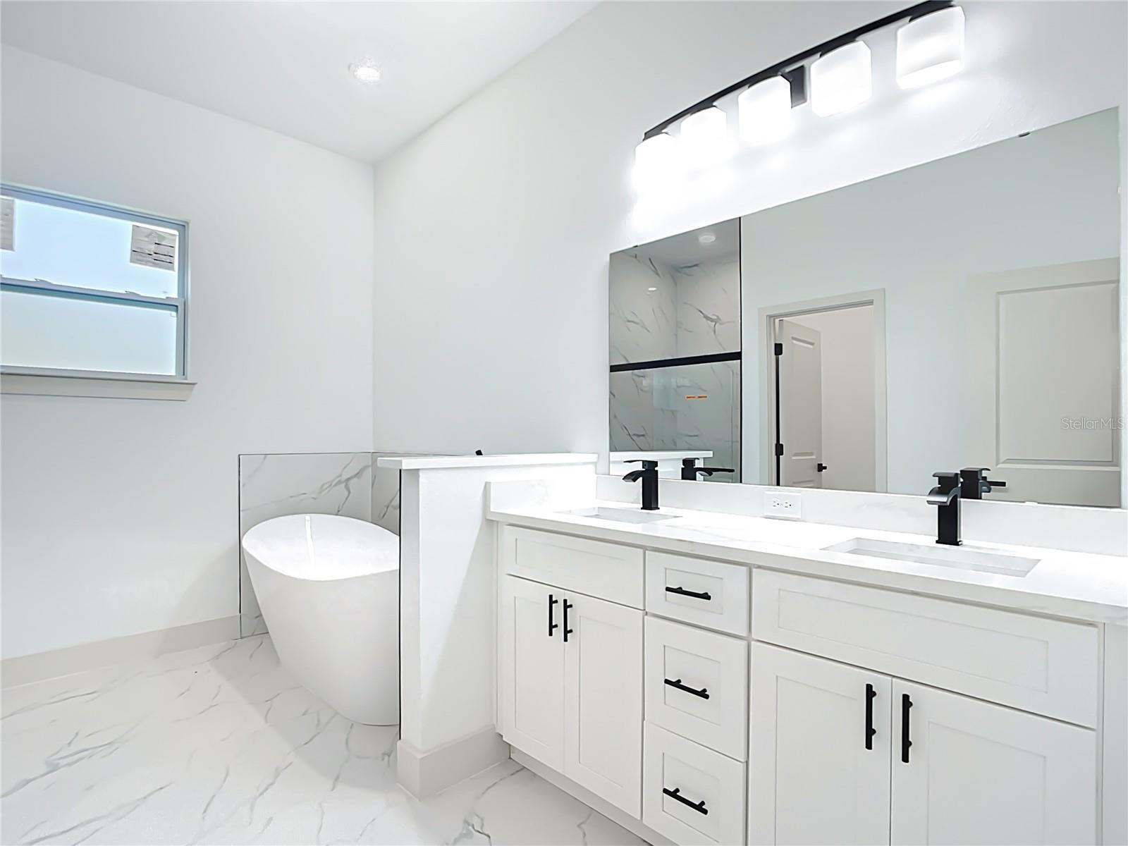 15467 HILLSBOROUGH BLVD