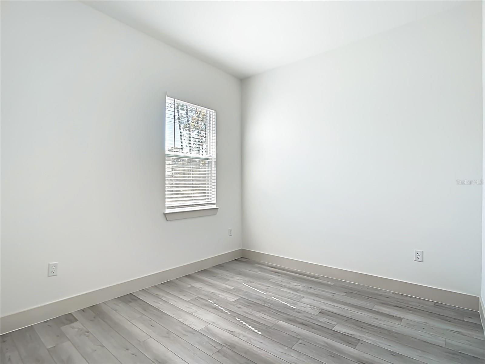 15467 HILLSBOROUGH BLVD