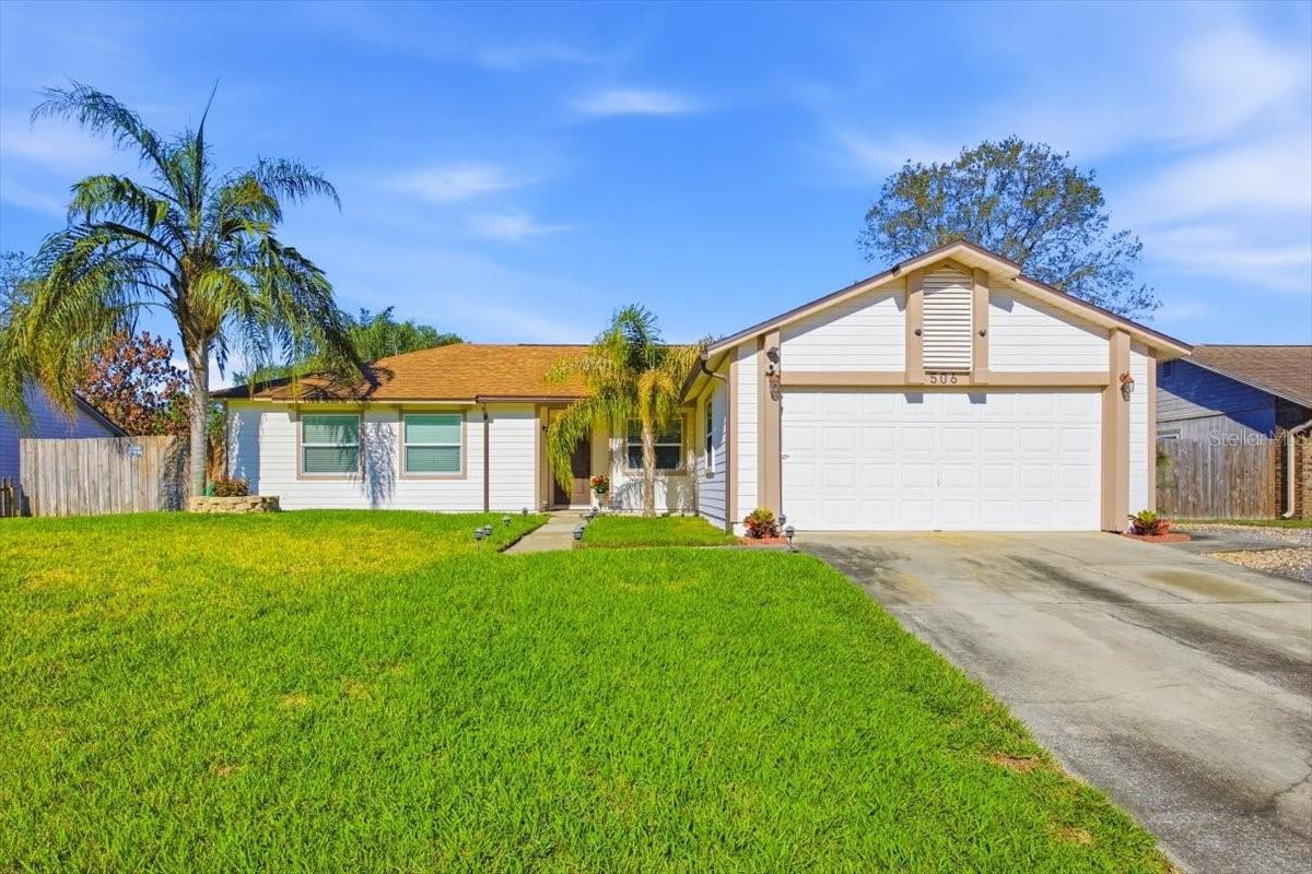 506 HAGER DR