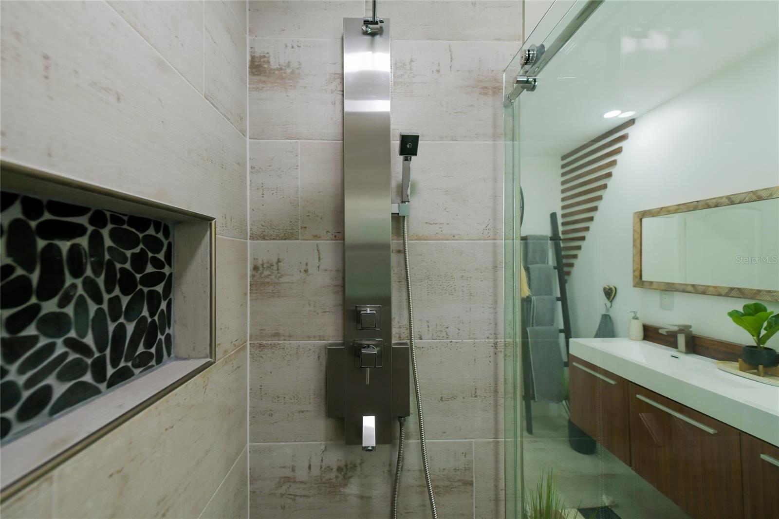 2436 CONSTITUTION BLVD