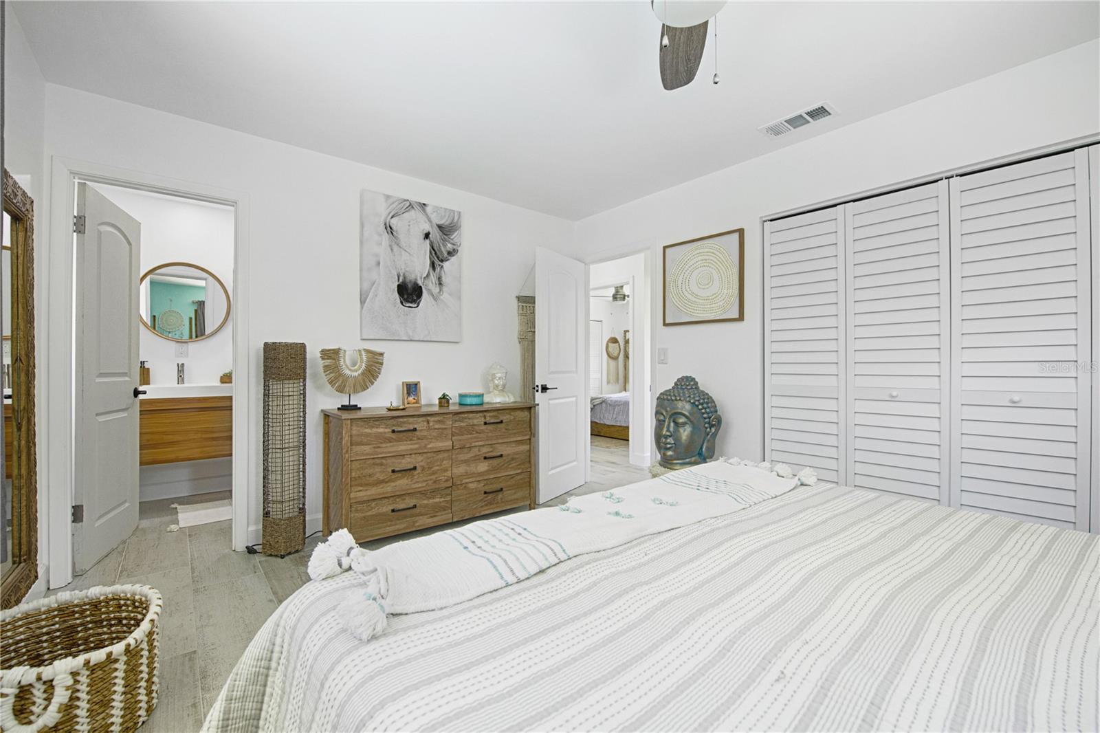 2436 CONSTITUTION BLVD