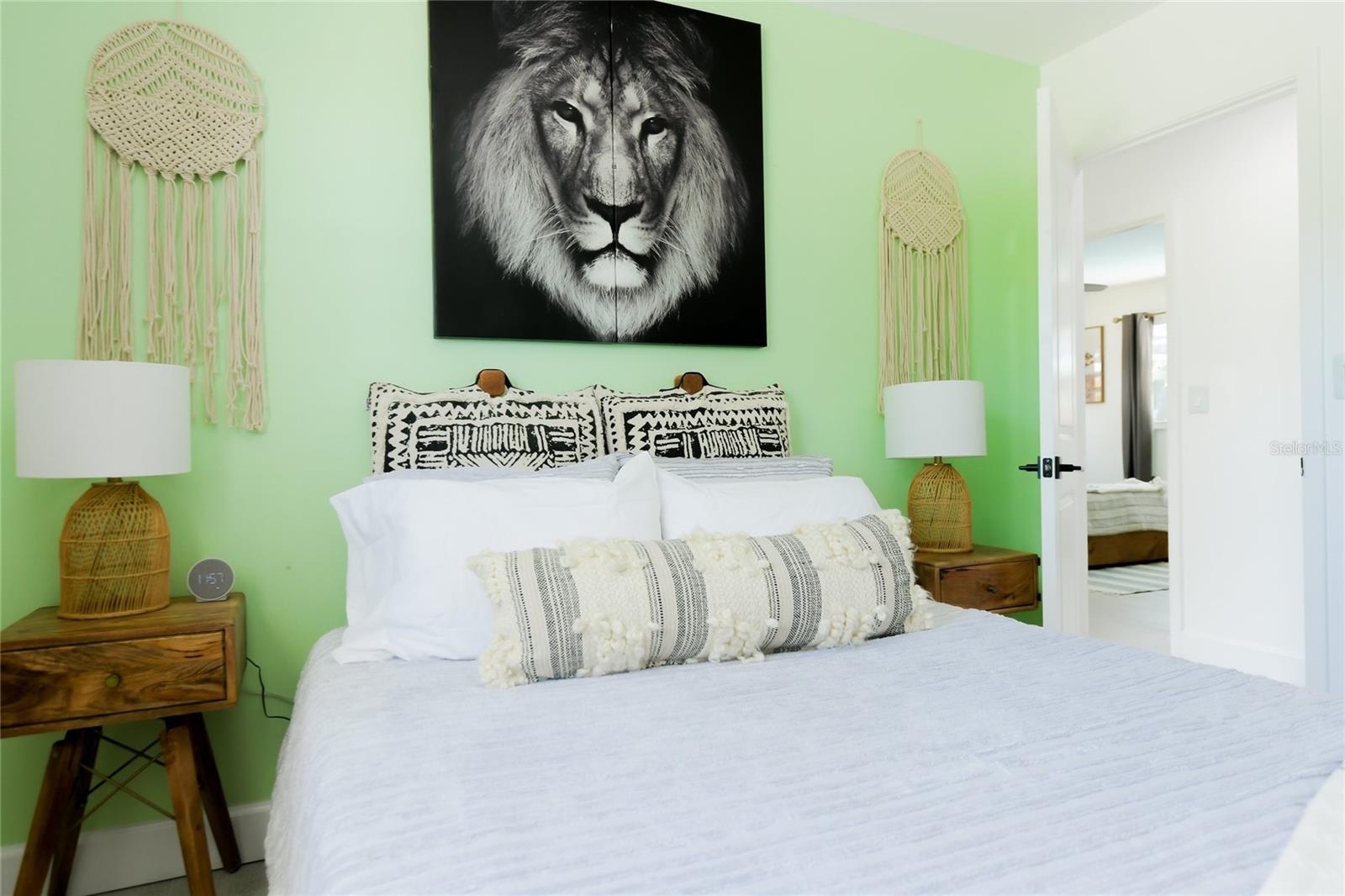 2436 CONSTITUTION BLVD