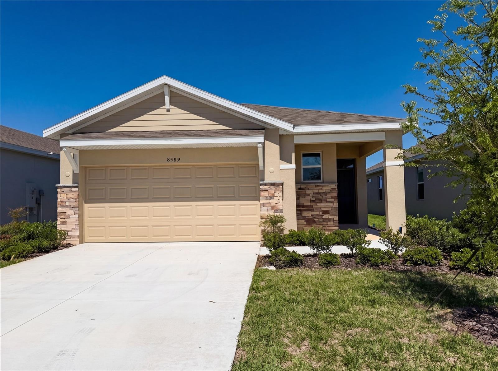 8589 PINECREST TRL