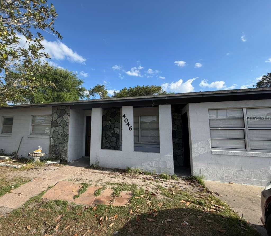 4046 QUEEN ANNE DR