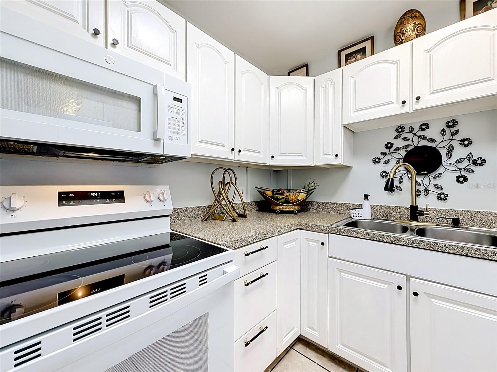 2705 ARC DR