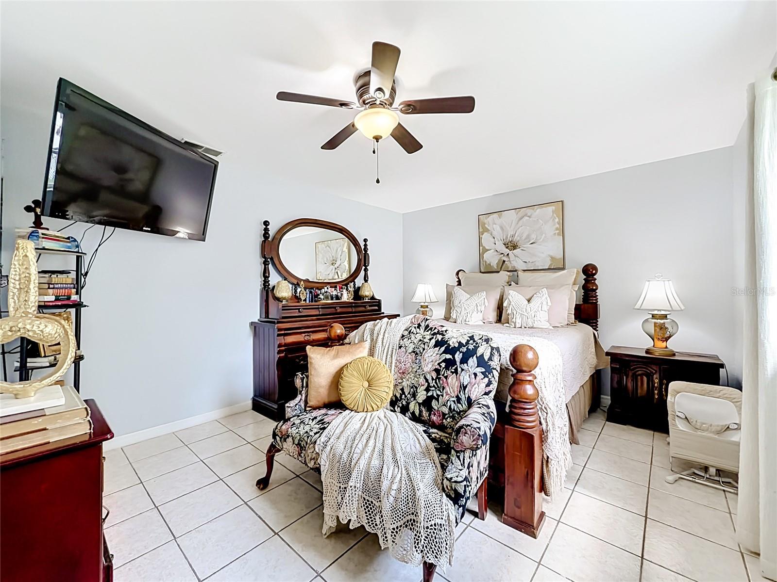 2705 ARC DR