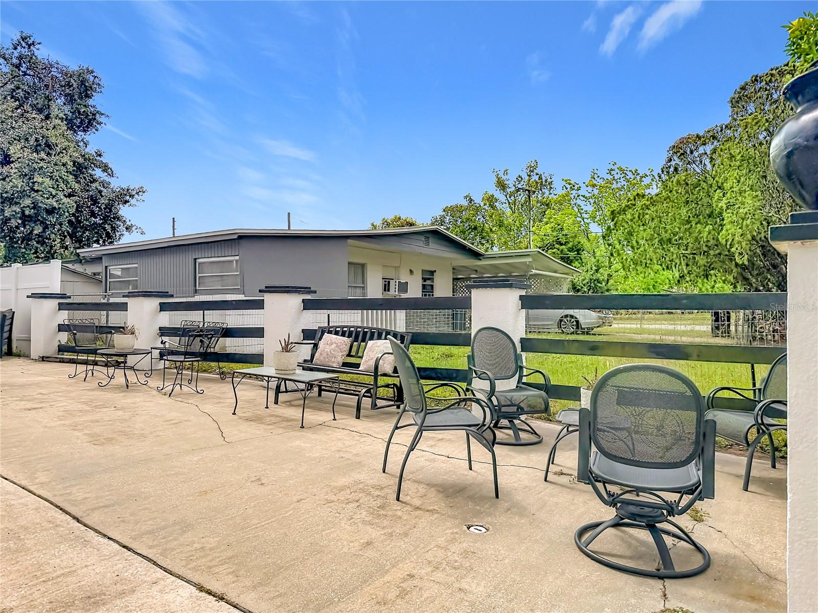 2705 ARC DR