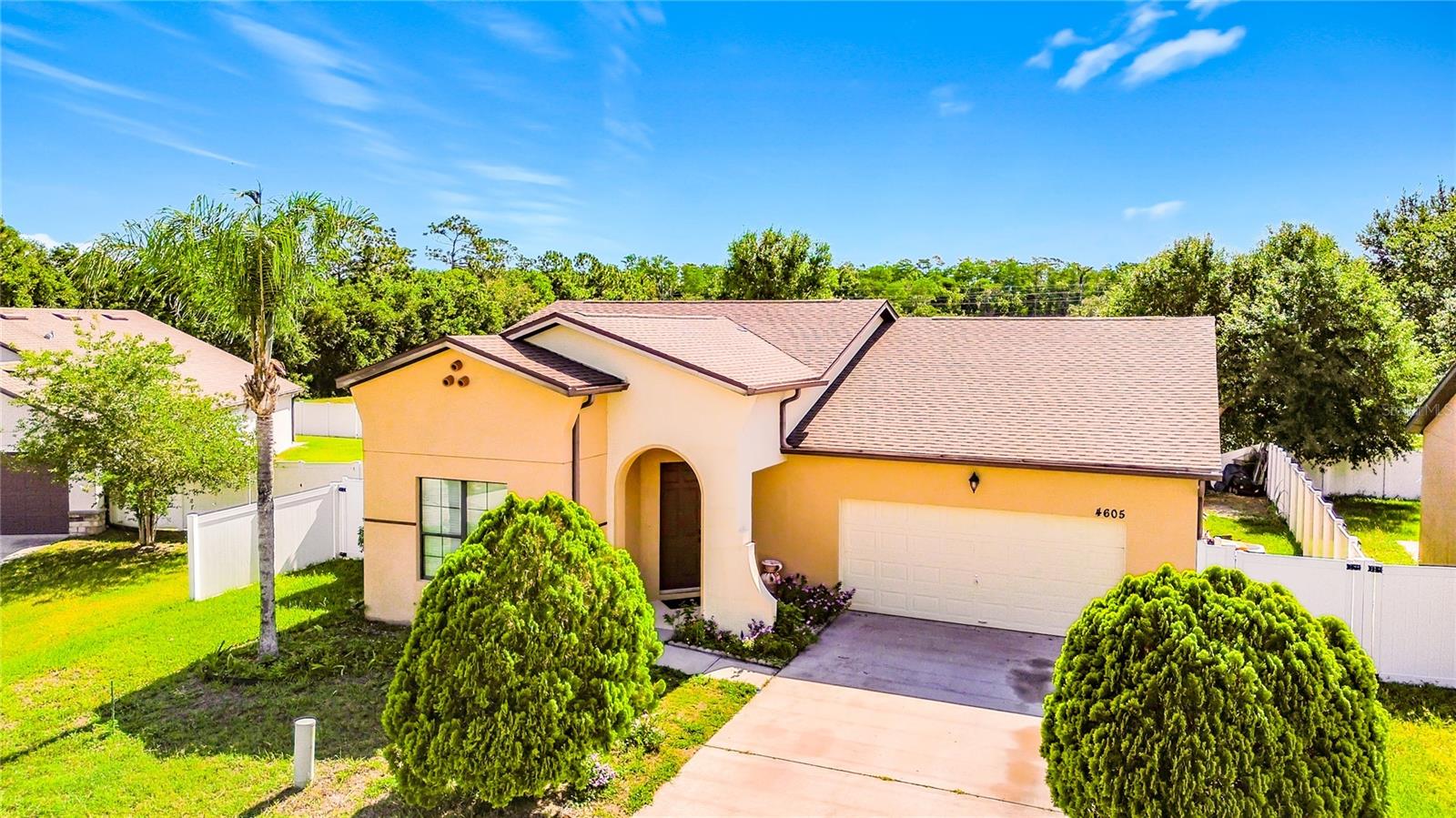 4605 DORAL PARK AVE