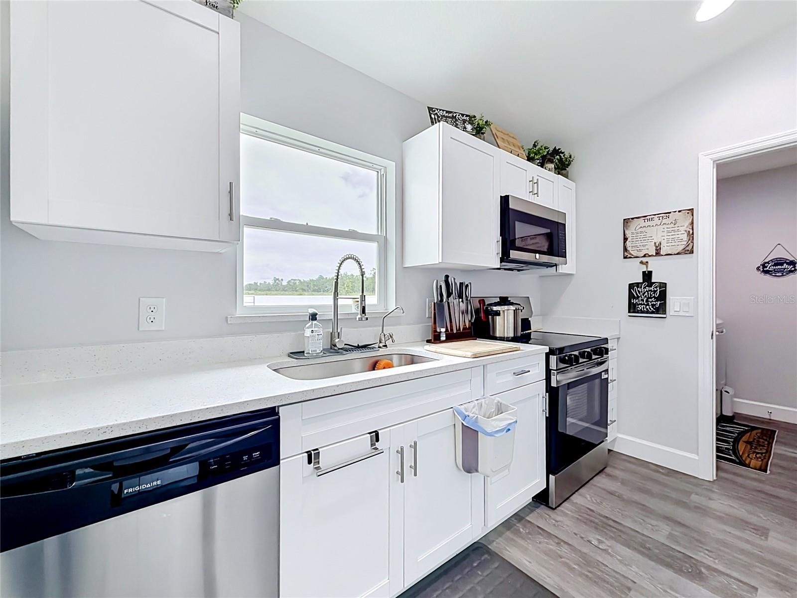 13793 SW 100 LN