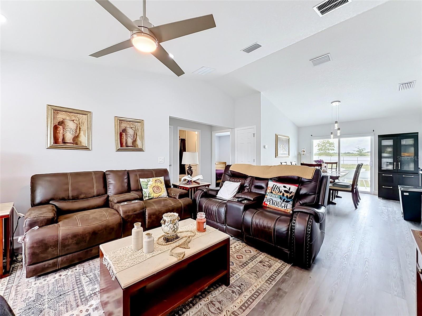 13793 SW 100 LN